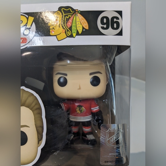 Funko Pop! NHL Blackhawks Connor Bedard - Picture 8 of 9